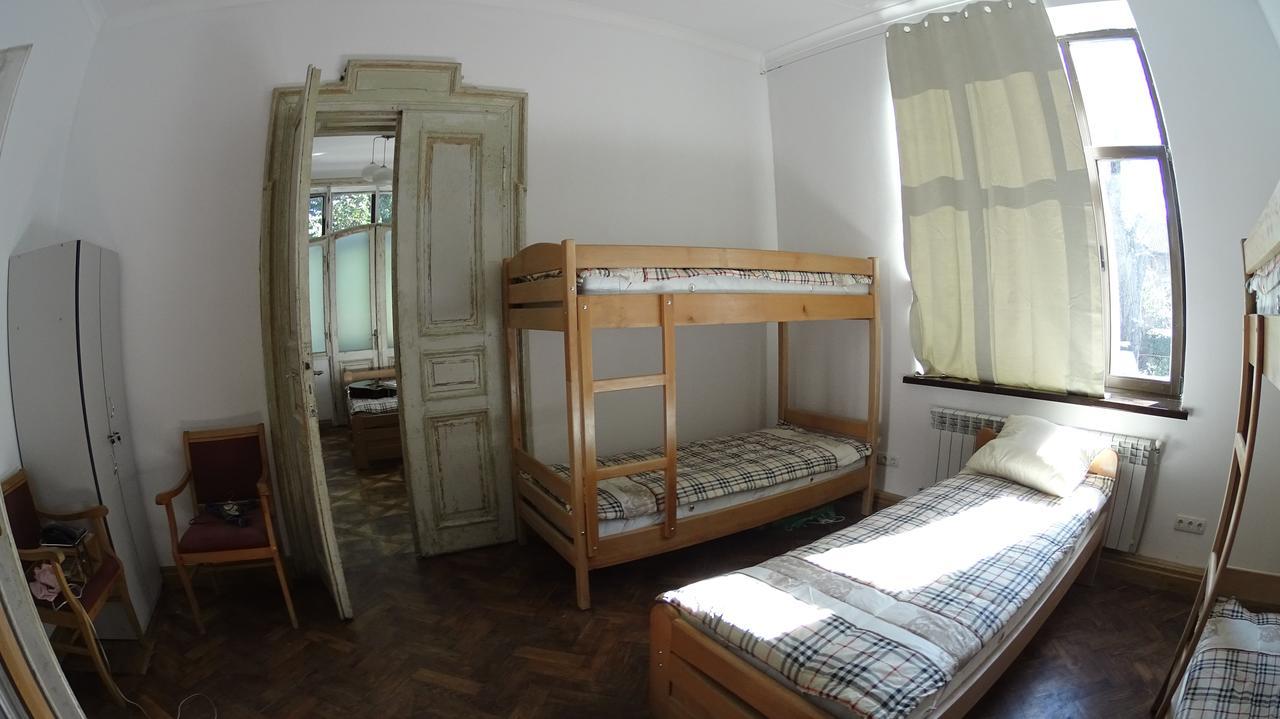 Hostel Mif Ивано-Франковск Экстерьер фото